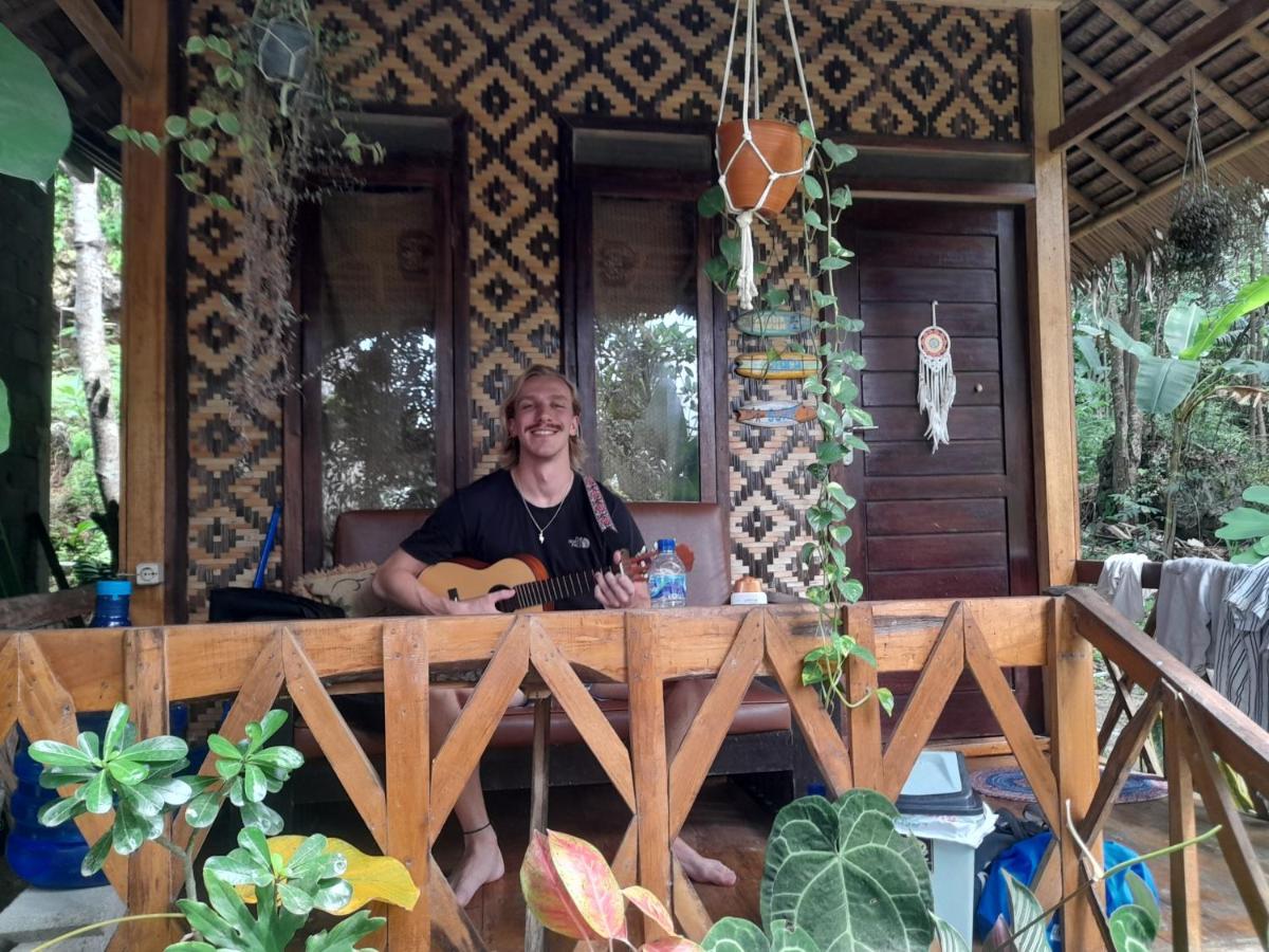 Anik Homestay & Dormy Batukaras المظهر الخارجي الصورة