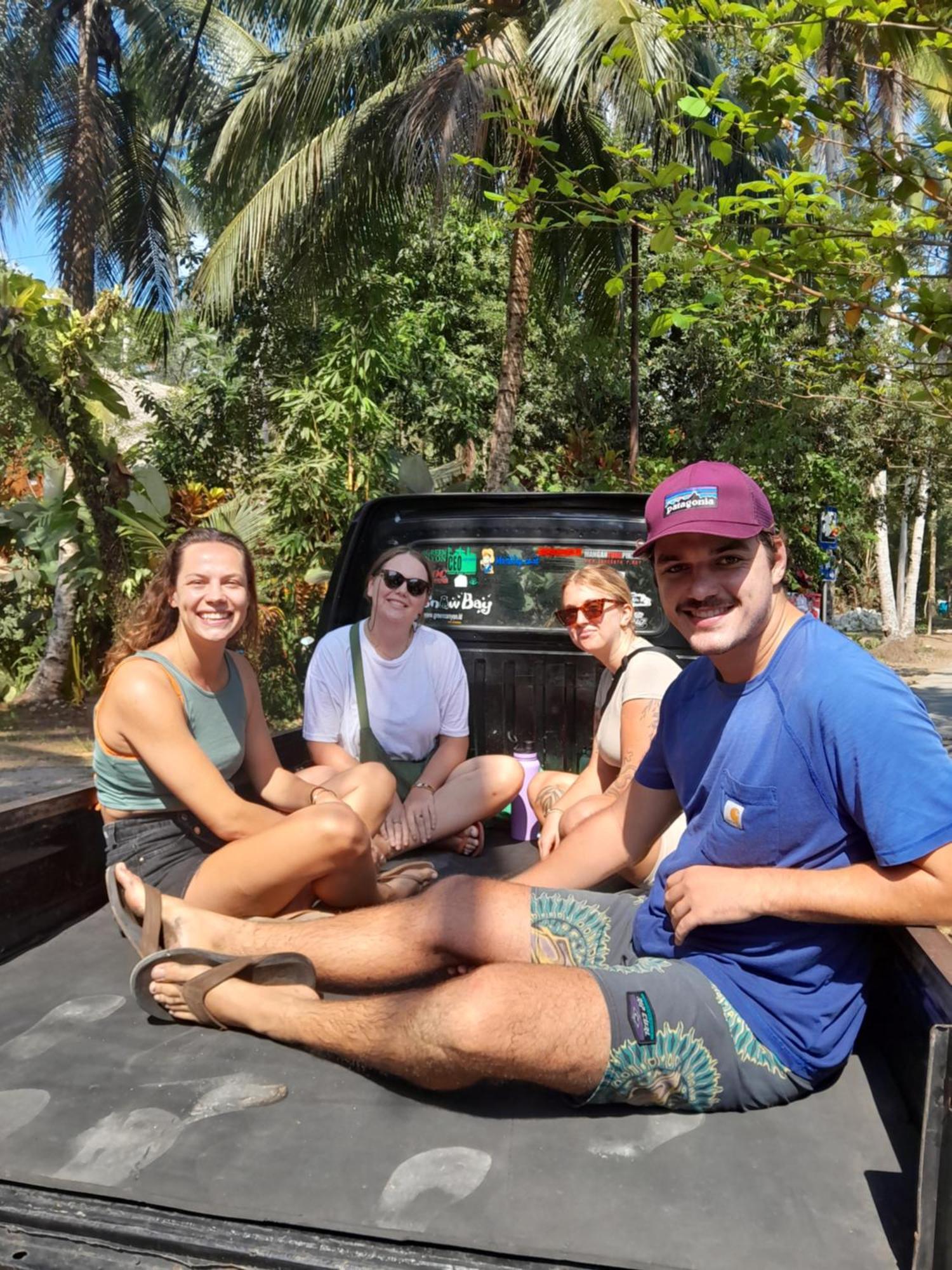 Anik Homestay & Dormy Batukaras المظهر الخارجي الصورة