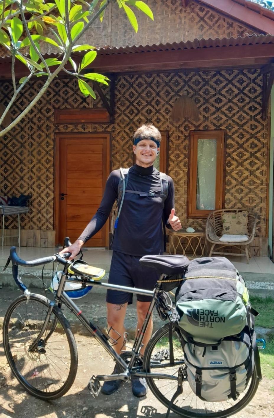 Anik Homestay & Dormy Batukaras المظهر الخارجي الصورة