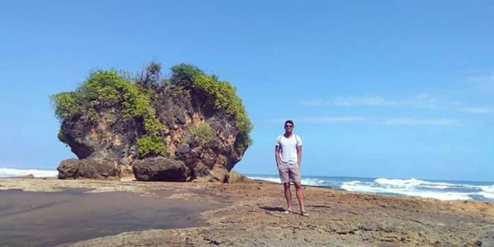 Anik Homestay & Dormy Batukaras المظهر الخارجي الصورة